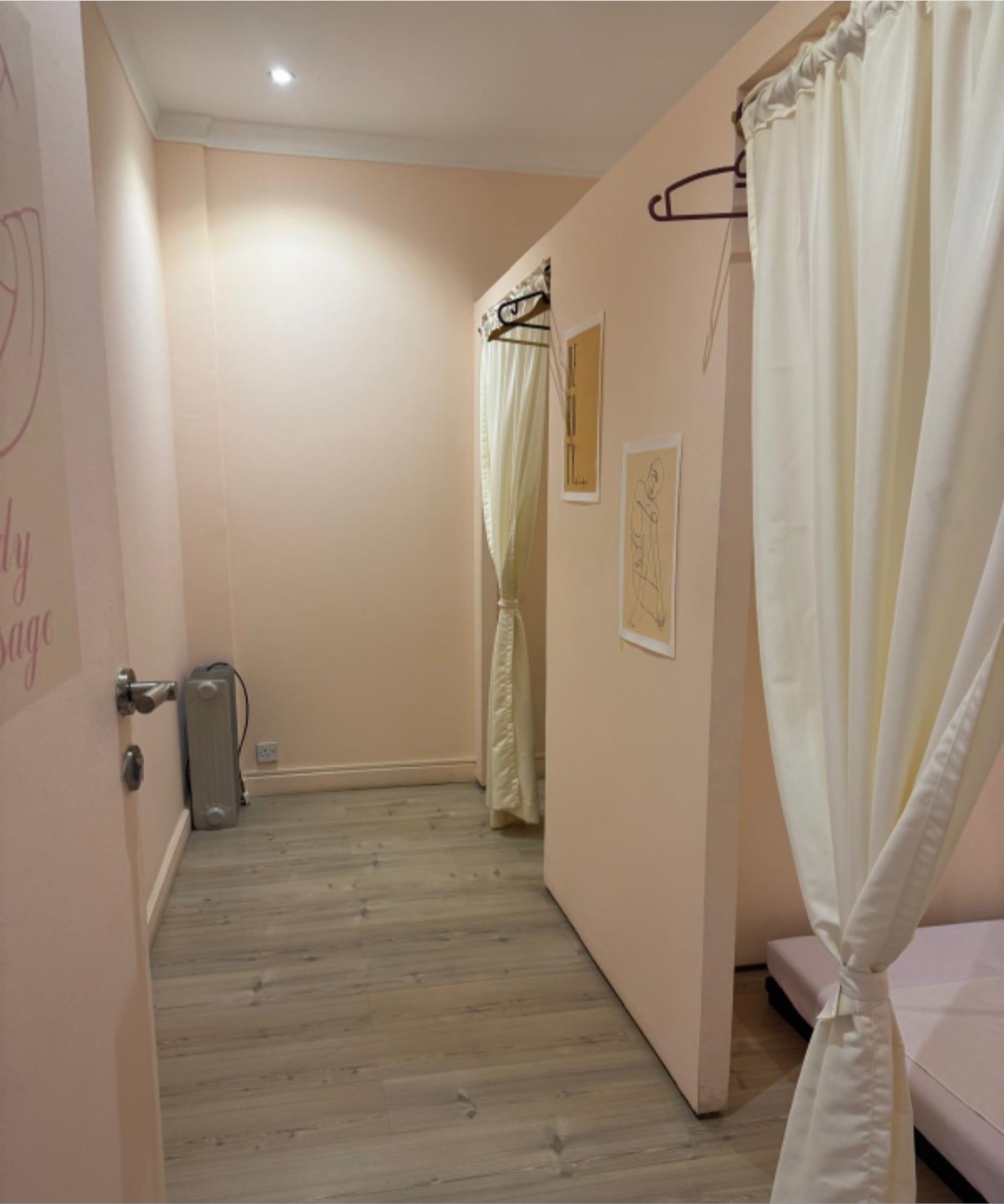 Spa Treatment Beds